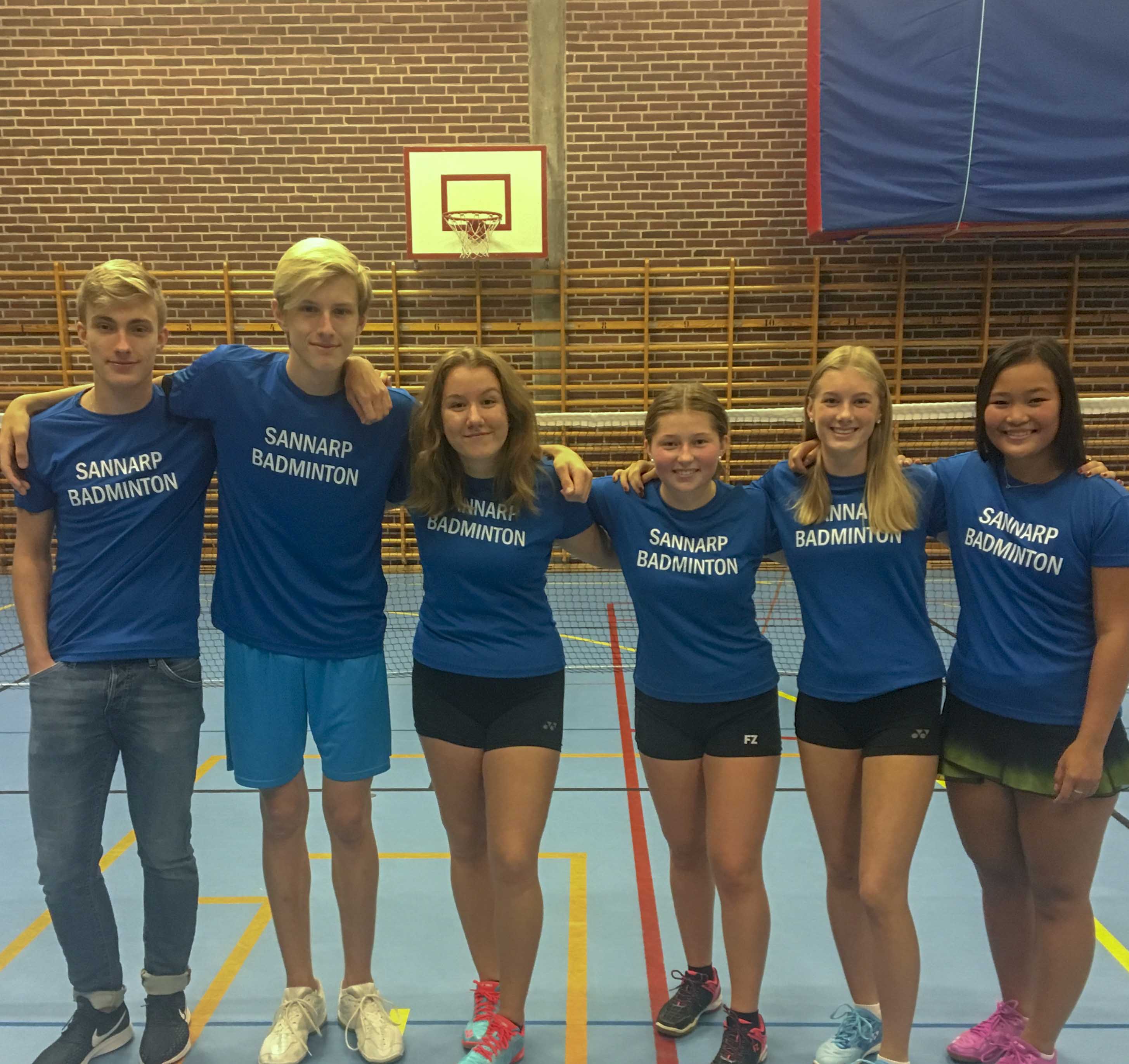 Här är eleverna som går på vårt senaste tillskott av Nationella Idrottsutbildningar - badminton.